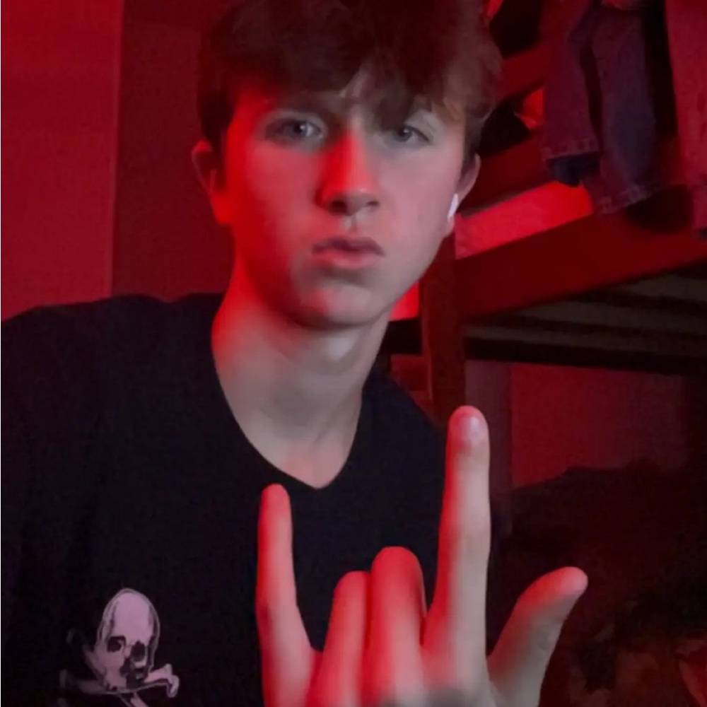 Meet your Posher, Noah